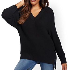 NWT v neck tunic sweater top